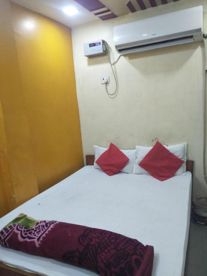 Hotel Shiv Mahima Inn By Wb Inn Allāhābād Junction Kültér fotó