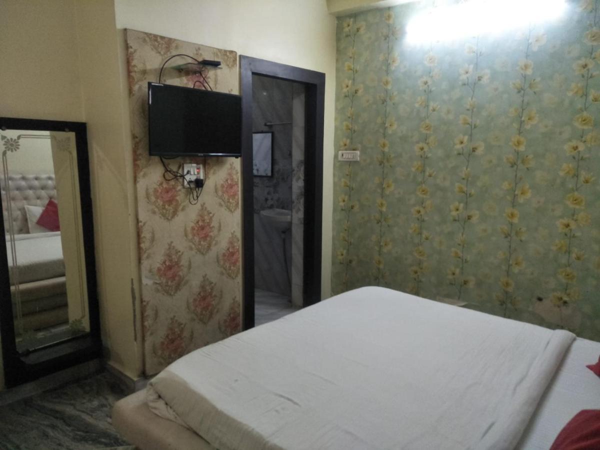 Hotel Shiv Mahima Inn By Wb Inn Allāhābād Junction Kültér fotó