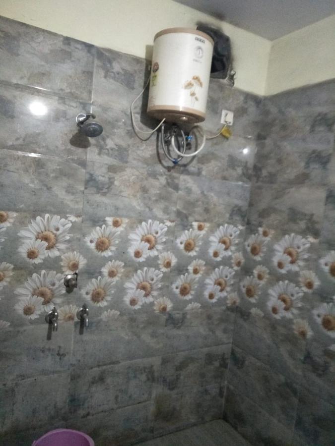 Hotel Shiv Mahima Inn By Wb Inn Allāhābād Junction Kültér fotó