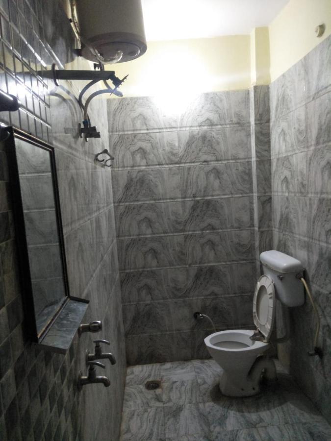 Hotel Shiv Mahima Inn By Wb Inn Allāhābād Junction Kültér fotó