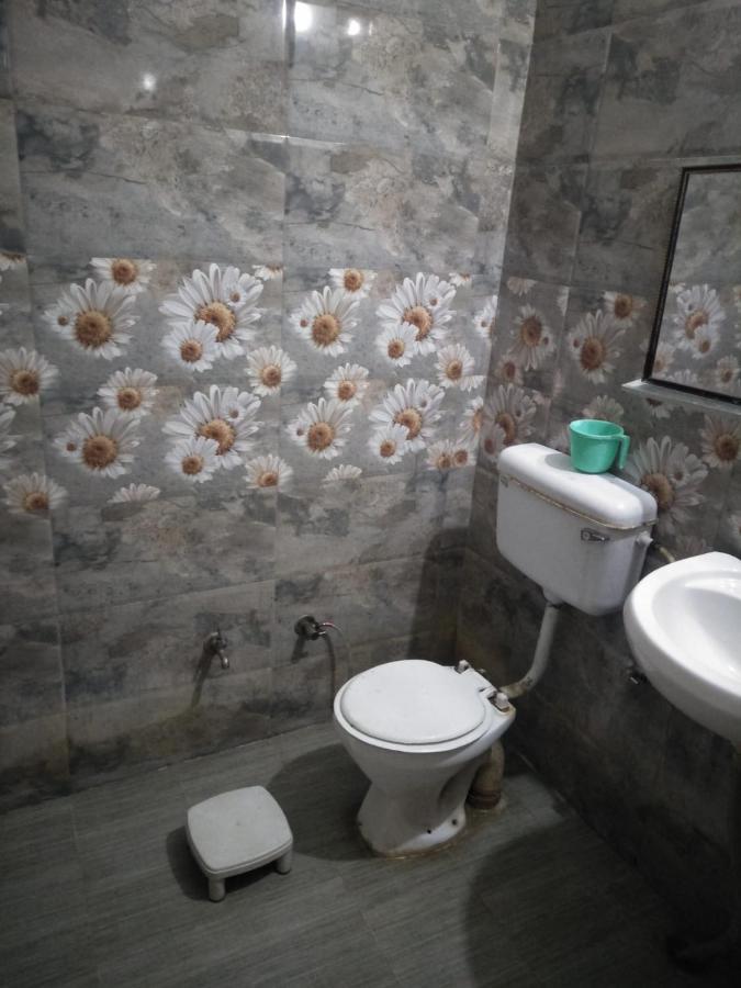 Hotel Shiv Mahima Inn By Wb Inn Allāhābād Junction Kültér fotó