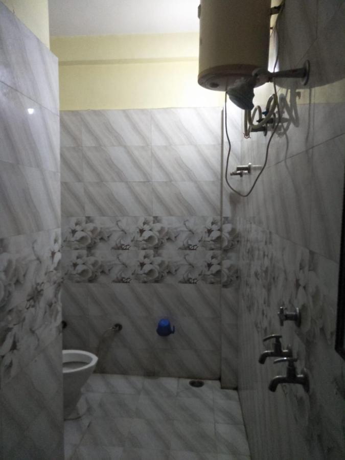Hotel Shiv Mahima Inn By Wb Inn Allāhābād Junction Kültér fotó